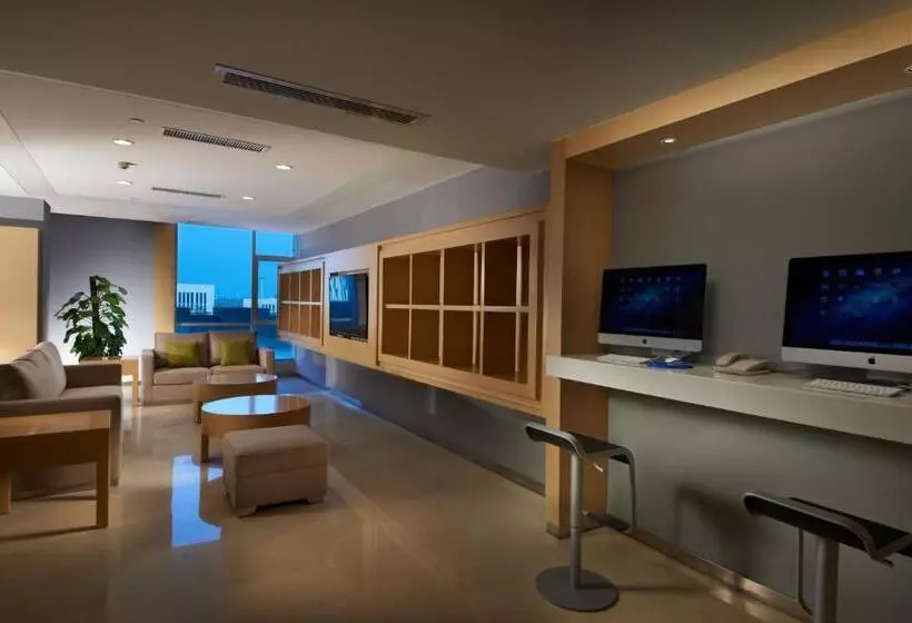 Hotel Holiday Inn Express Zhengzhou Airport, An Ihg