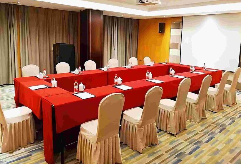 호텔 Holiday Inn Express Zhengzhou Airport, An Ihg