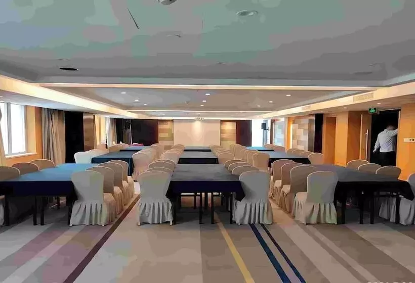 Hotel Holiday Inn Express Zhengzhou Airport, An Ihg