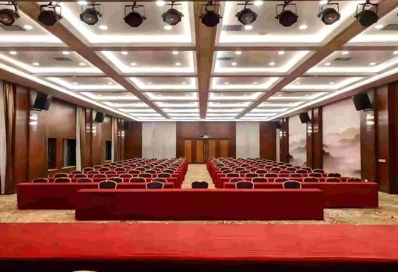 Hotel Holiday Inn Express Zhengzhou Airport, An Ihg