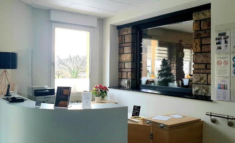 בית מלון כפרי Deybach