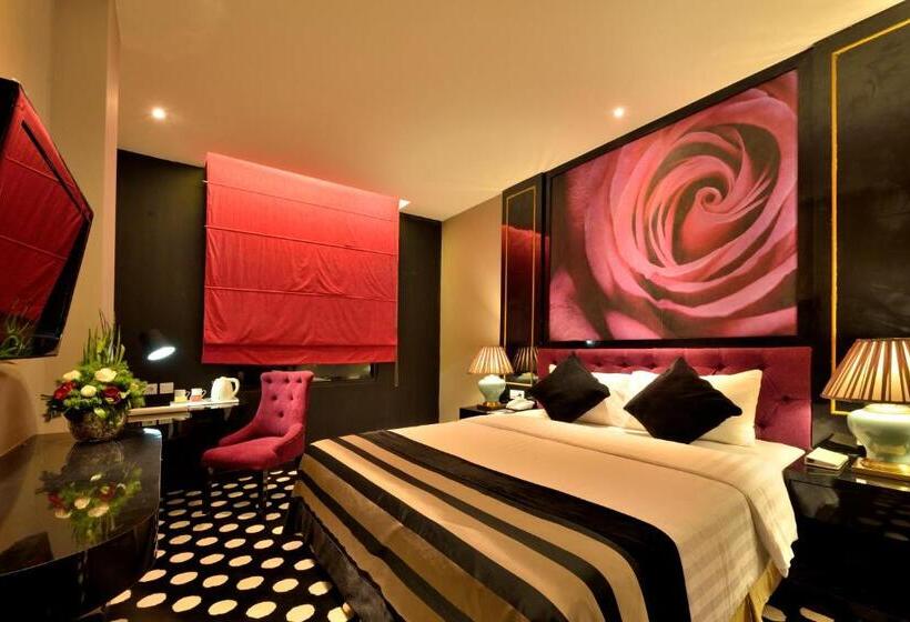 בית מלון כפרי Little Amaroossa Residence Jakarta