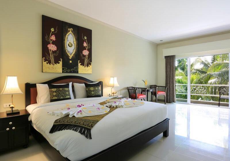 فندق Naka Resort