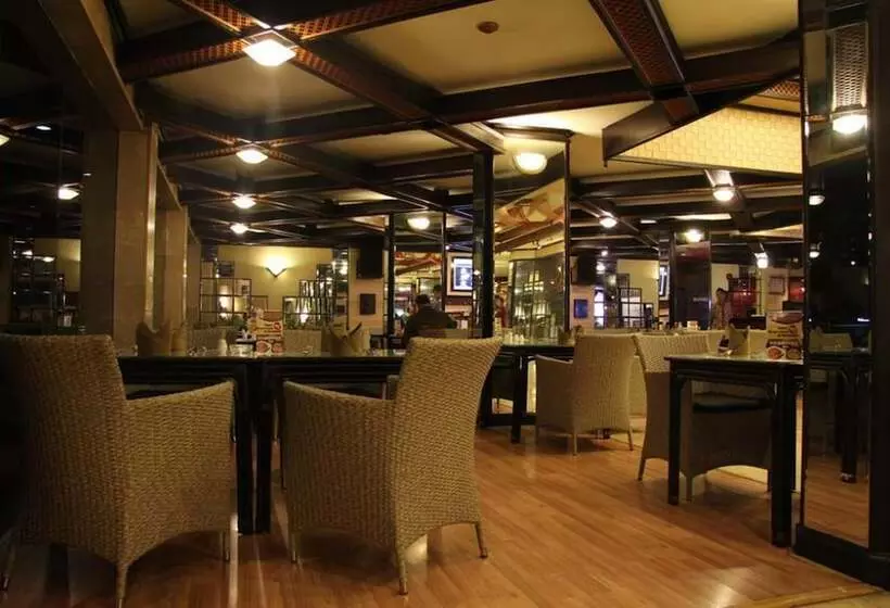 בית מלון כפרי Regent S Park