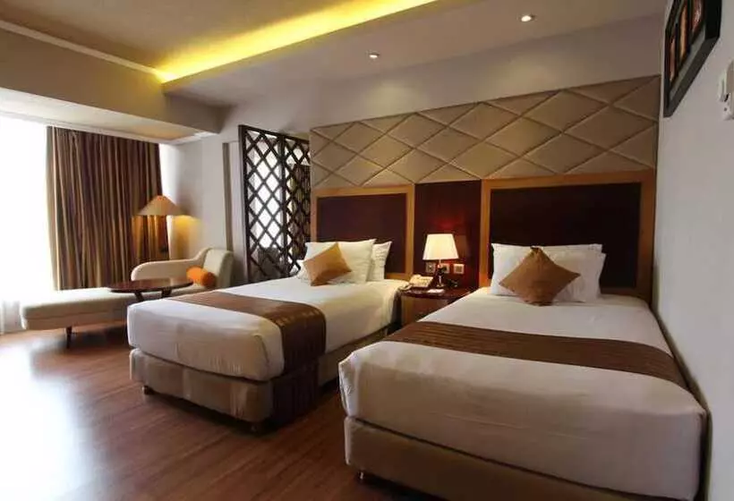 בית מלון כפרי Regent S Park