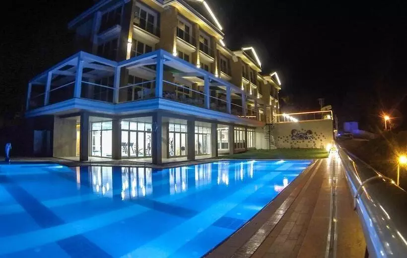 هتل Rezone Health & Oxygen