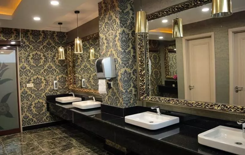 هتل Rezone Health & Oxygen