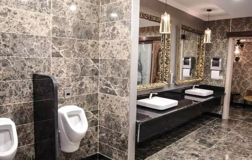 هتل Rezone Health & Oxygen