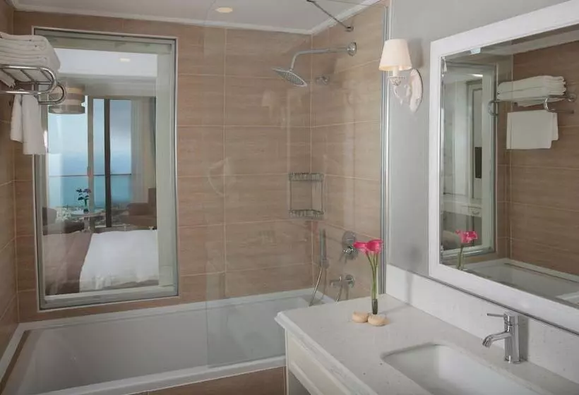 هتل Rezone Health & Oxygen