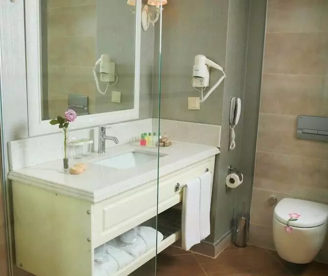 هتل Rezone Health & Oxygen