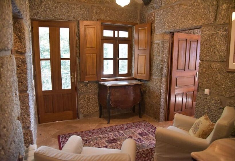 בית מלון כפרי Quinta Do Outeiro