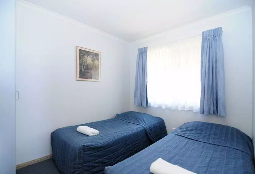 酒店 Surf Beach Holiday Park