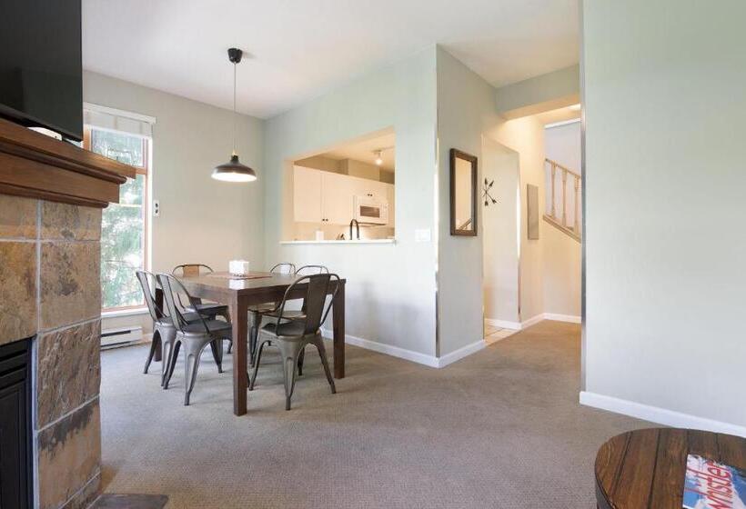 هتل Whistler Vacation Club At Twin Peaks