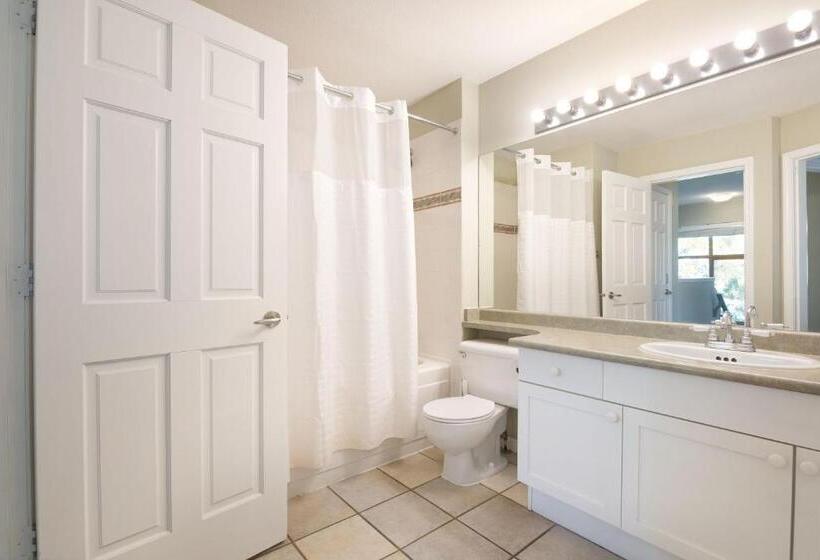 هتل Whistler Vacation Club At Twin Peaks