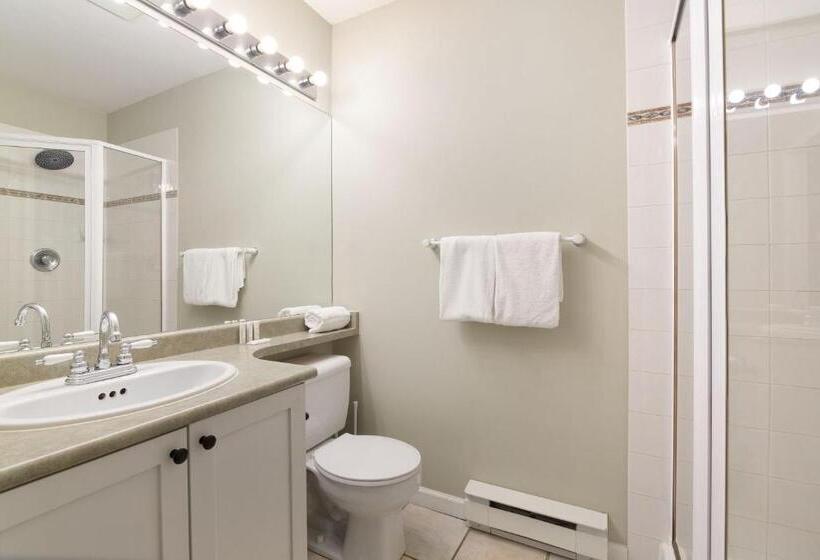 هتل Whistler Vacation Club At Twin Peaks