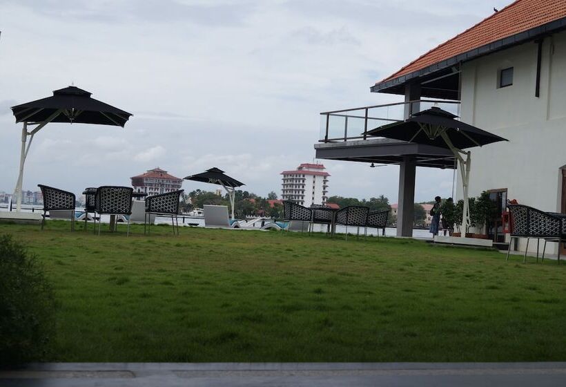 Hotel Xandari Harbour Fort Kochi