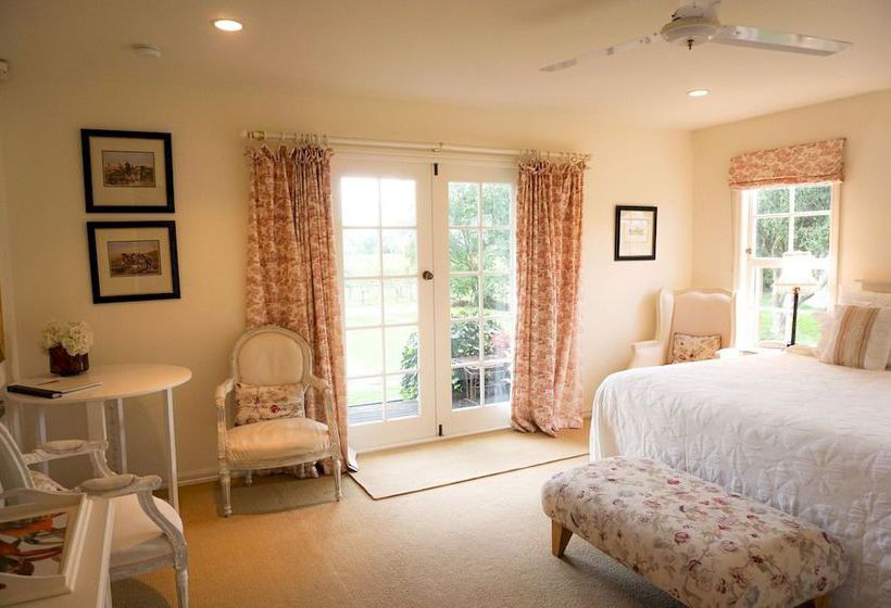 بنسيون Aylstone