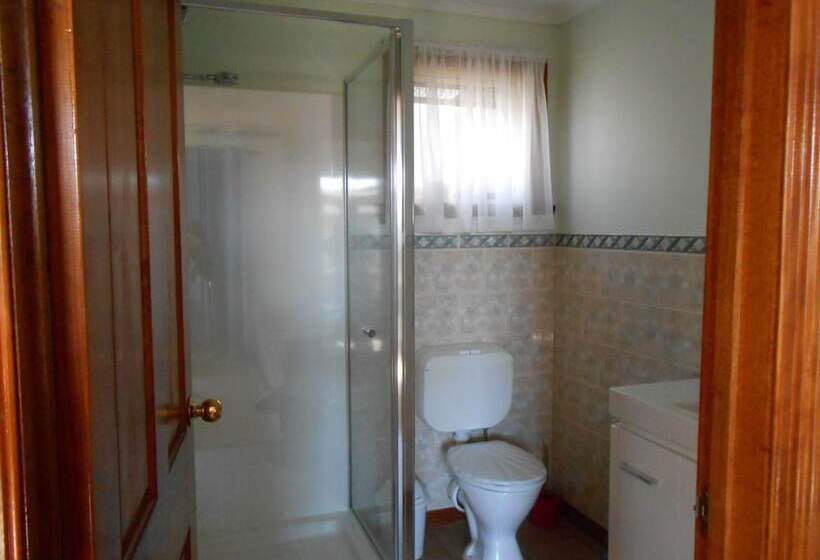 Tidelines Of Bicheno