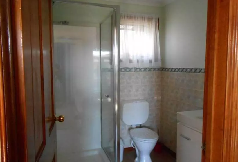 Tidelines Of Bicheno