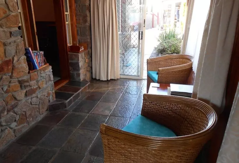 Tidelines Of Bicheno