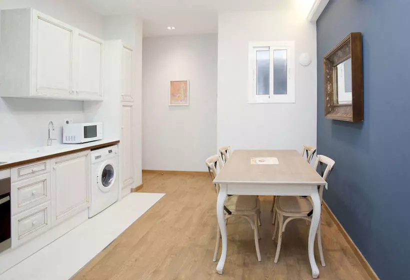 Two Sisters Apartments