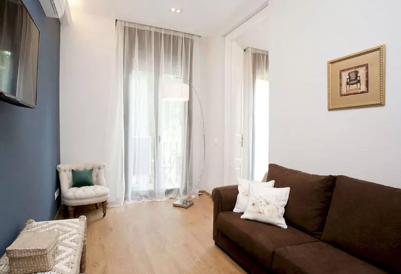 Two Sisters Apartments