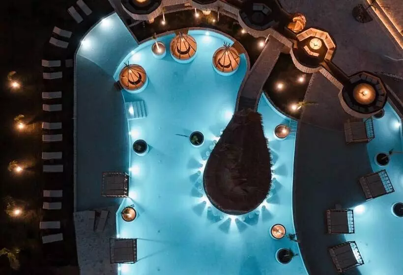 Alia Luxury Suites And Spa