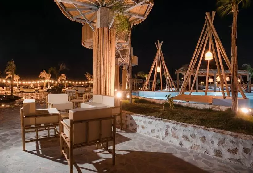 Alia Luxury Suites And Spa