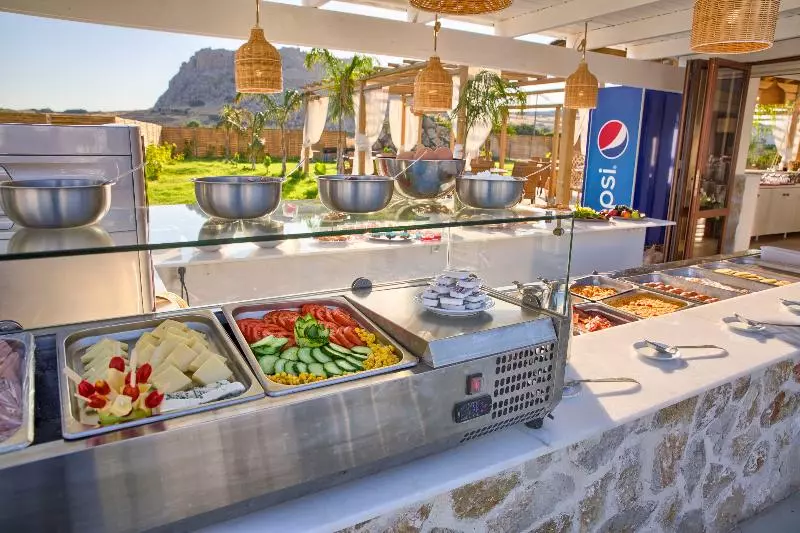 Alia Luxury Suites And Spa