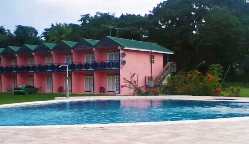 Canoe Bay Beach Resort