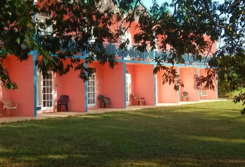 Canoe Bay Beach Resort