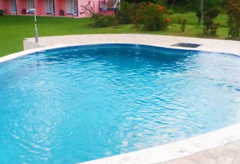 Canoe Bay Beach Resort