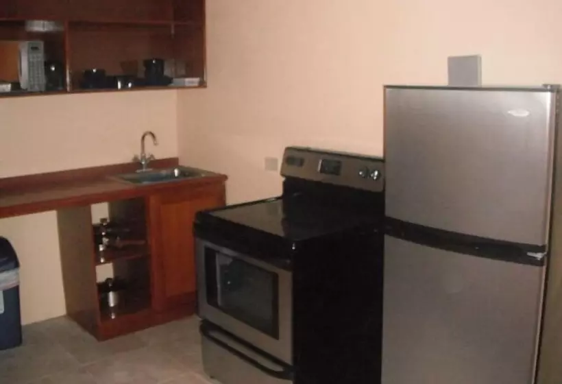 Canoe Bay Beach Resort