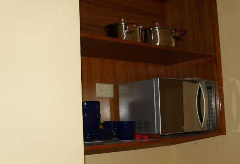 Canoe Bay Beach Resort