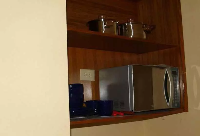 Canoe Bay Beach Resort