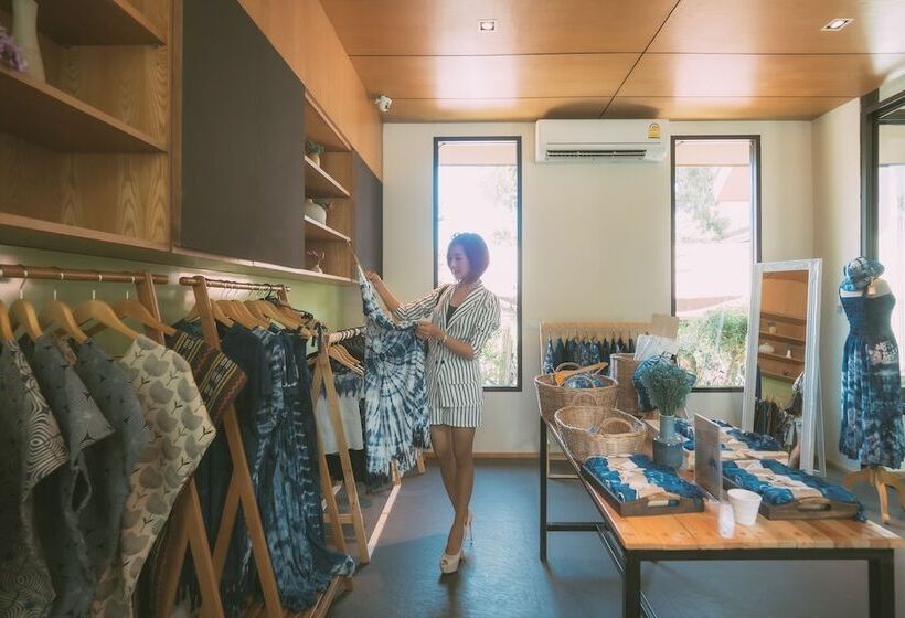 فندق A Star Phulare Valley