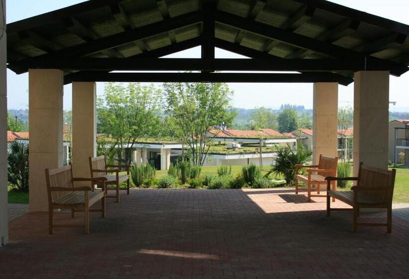 فندق Belvedere Village