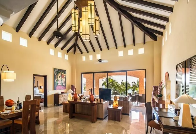 Hotelli Premium Level at Barceló Maya Palace