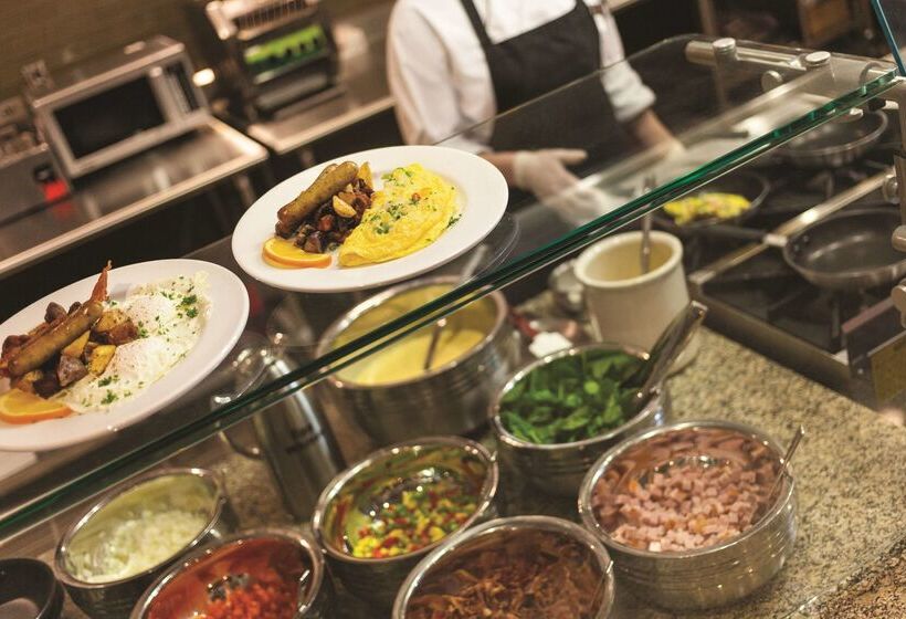 فندق Embassy Suites Saratoga Springs