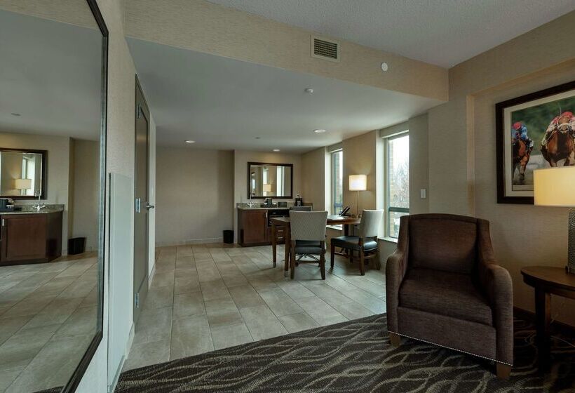 فندق Embassy Suites Saratoga Springs