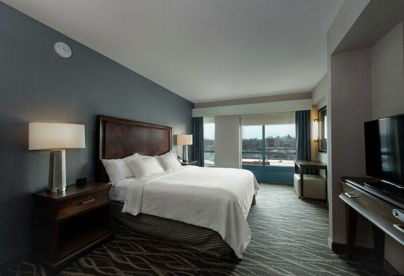 فندق Embassy Suites Saratoga Springs