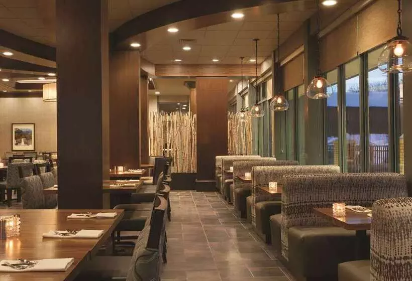 Szálloda Embassy Suites Saratoga Springs