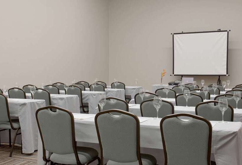 فندق Golden Tulip Sao Jose Dos Campos