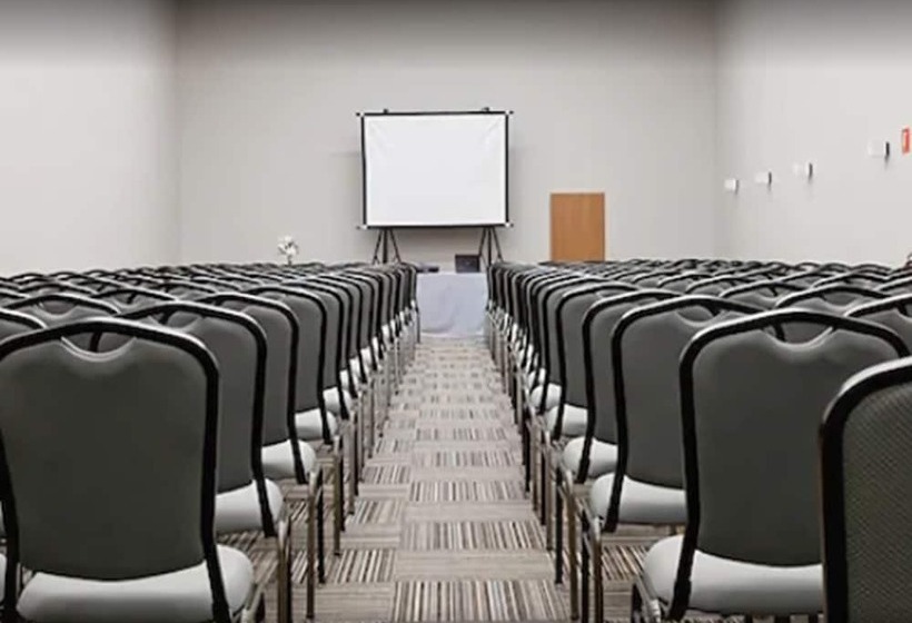 فندق Golden Tulip Sao Jose Dos Campos