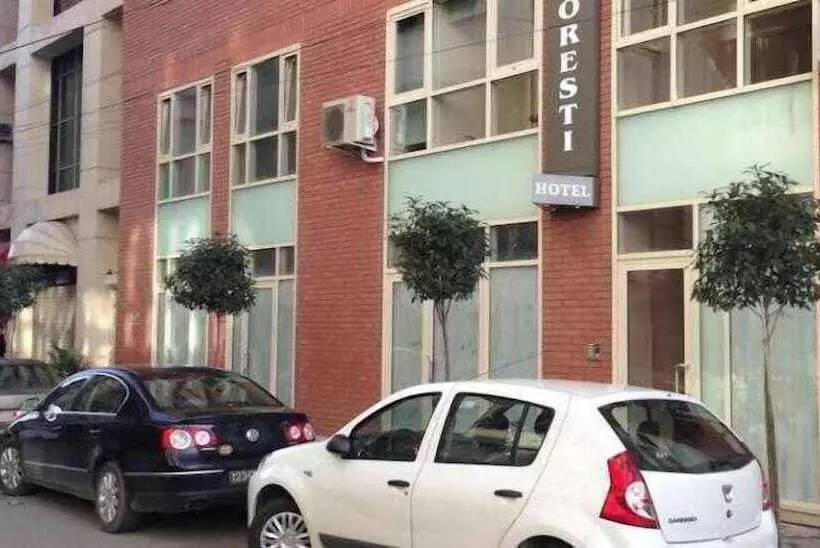 בית מלון כפרי Oresti Center