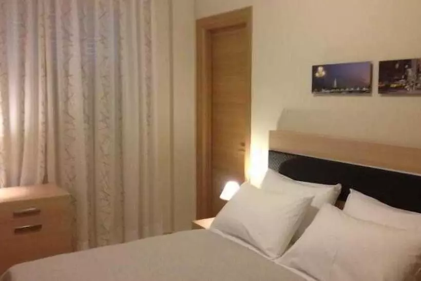 בית מלון כפרי Oresti Center