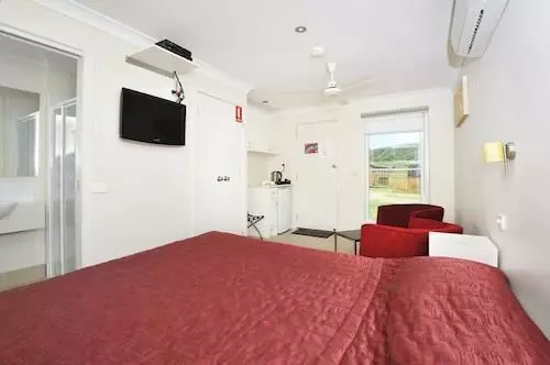 Отель Nrma Port Campbell Holiday Park