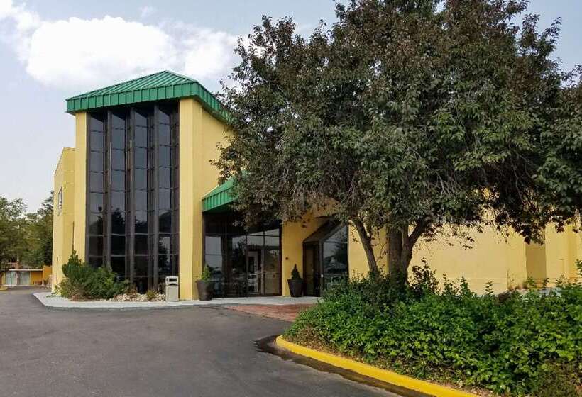 هتل Quality Inn & Suites Fort Collins