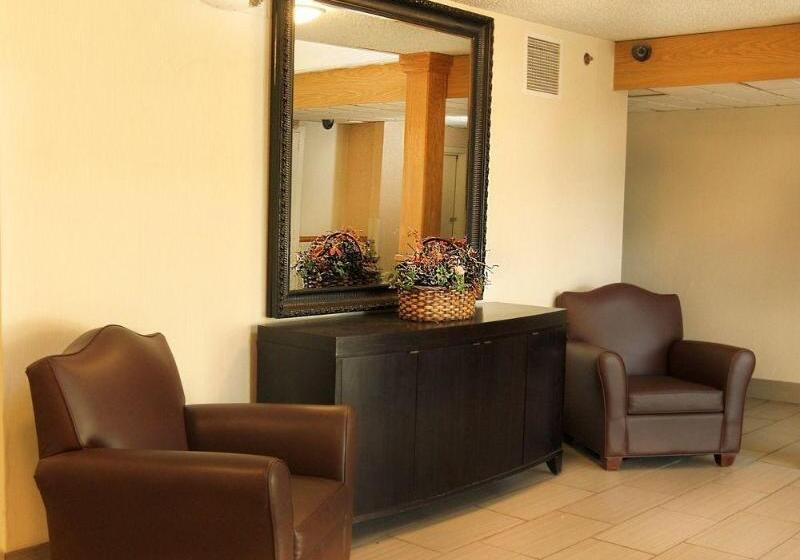 هتل Quality Inn & Suites Fort Collins