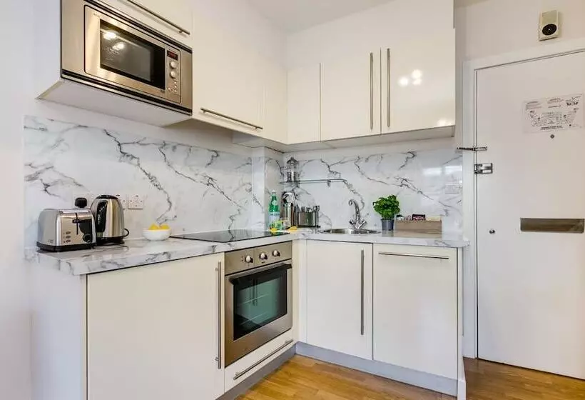 Nell Gwynn Chelsea Accommodation